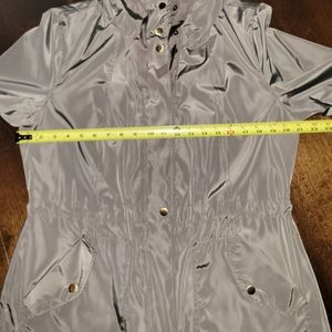 NWT HALOGEN Hooded Rain Windbreaker